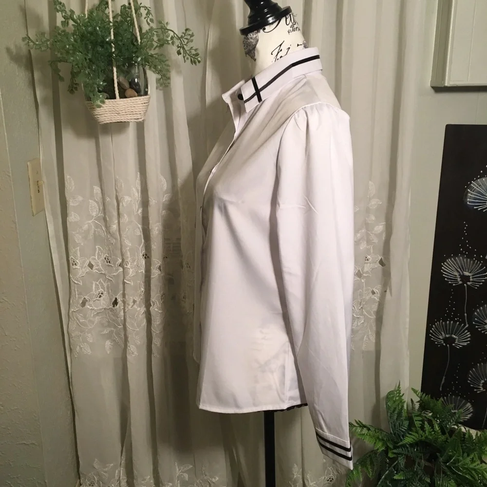 Yishunli button down blouse - Picture 3 of 7